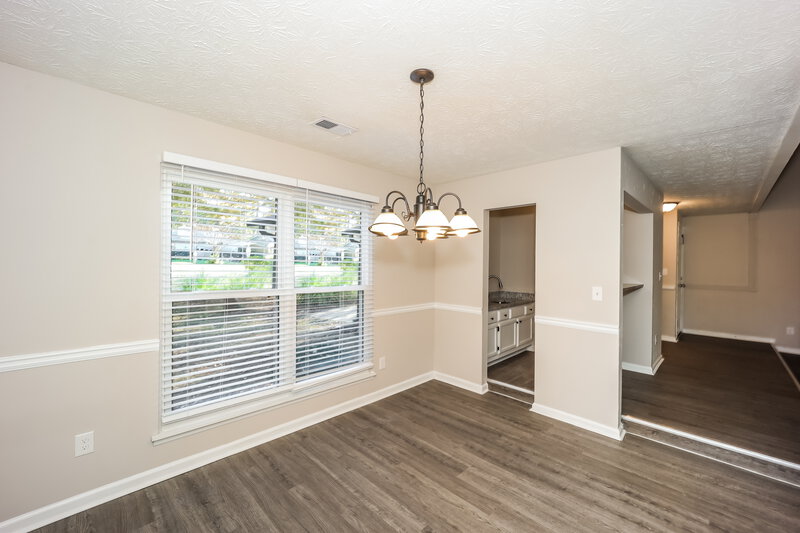 1,845/Mo, 8449 Willows Ter Riverdale, GA 30274 Dining Room View