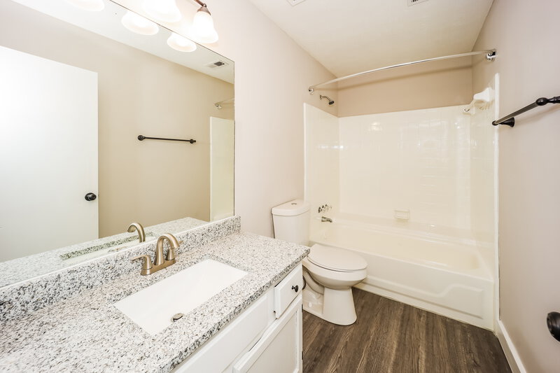 1,845/Mo, 8449 Willows Ter Riverdale, GA 30274 Bathroom View