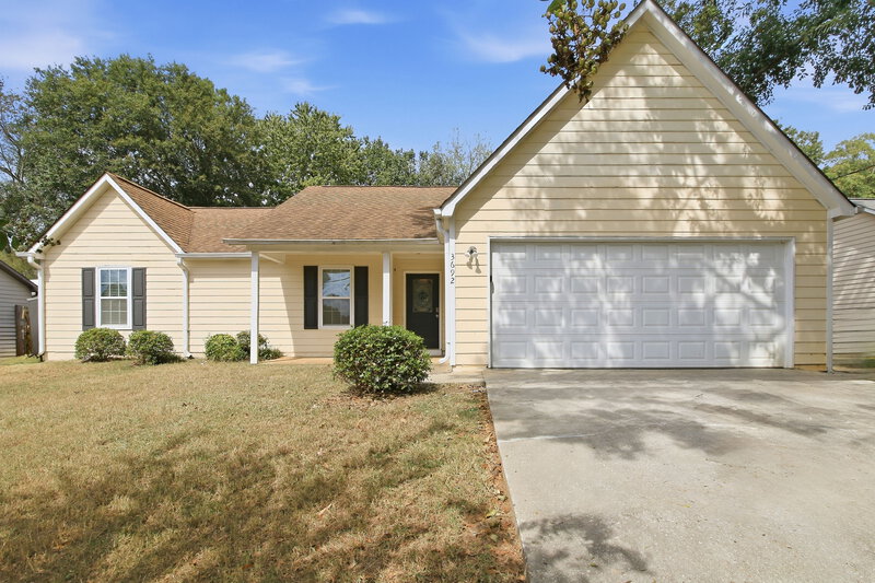 3 Bedroom House – 3692 Fay Dr, Rex, GA 30273