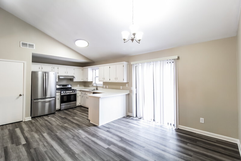 2,110/Mo, 3375 Revere Cir Snellville, GA 30039 Dining Room View