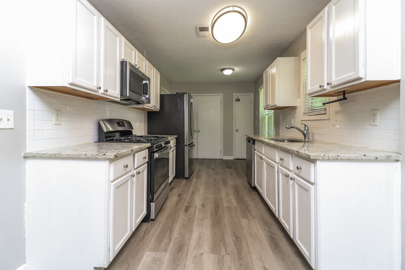 2,210/Mo, 3000 OWENS MEADOW Drive NW Kennesaw, GA 30152 Kitchen View
