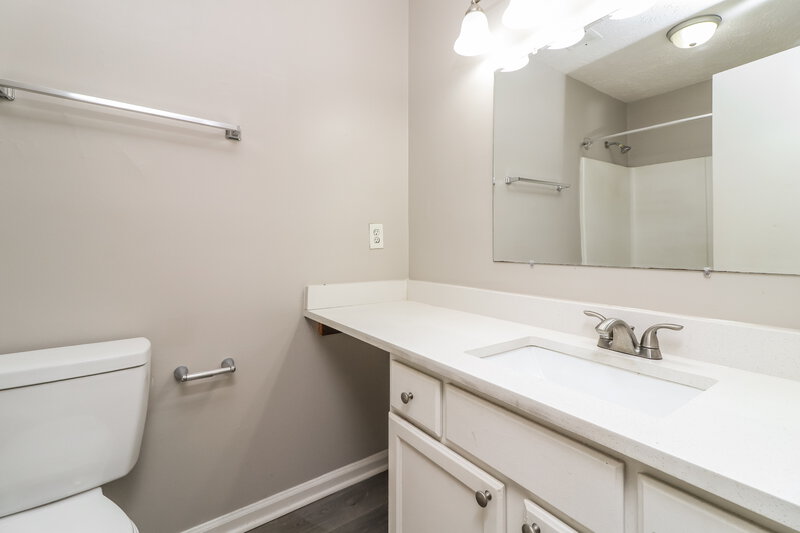 2,210/Mo, 3000 OWENS MEADOW Drive NW Kennesaw, GA 30152 Main Bathroom View 2