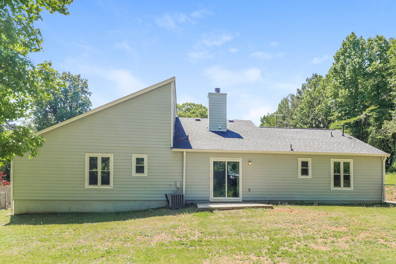 2,210/Mo, 3000 OWENS MEADOW Drive NW Kennesaw, GA 30152 Rear View