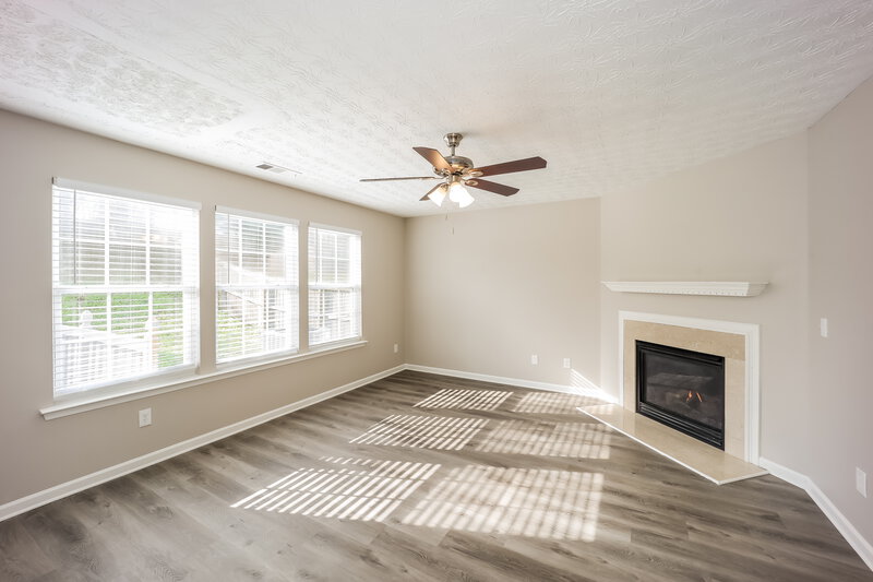 2,205/Mo, 5545 Sable Bay Pt Atlanta, GA 30349 Family Room View
