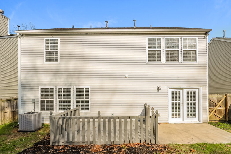 2,205/Mo, 5545 Sable Bay Pt Atlanta, GA 30349 Rear View