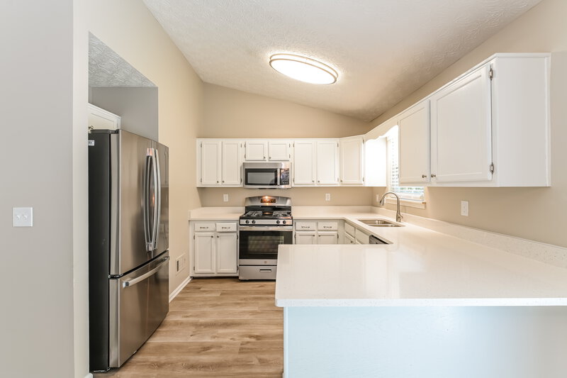 2,110/Mo, 2411 Rosedale Creek Dr Snellville, GA 30078 Kitchen View