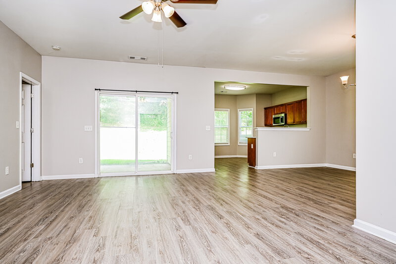 1,870/Mo, 512 Anglewood Trce Stockbridge, GA 30281 Living Room View
