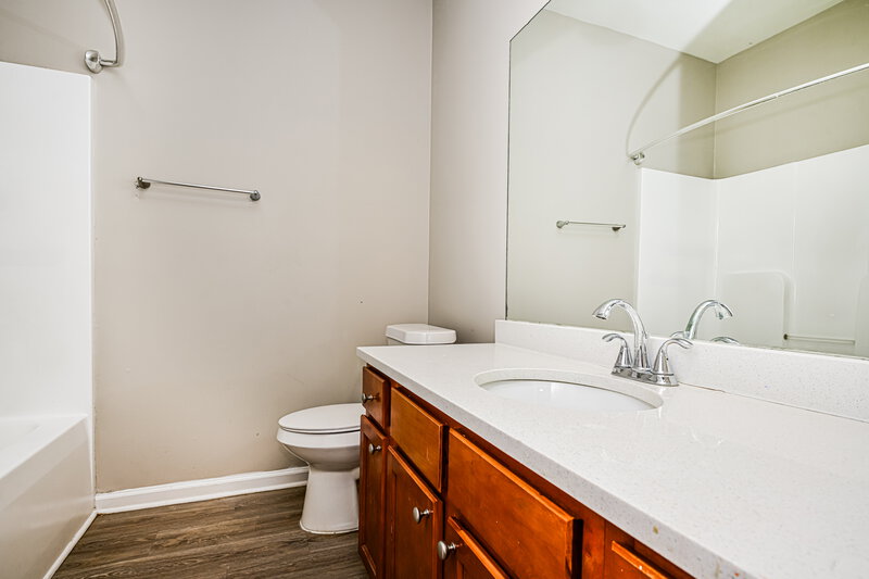 1,870/Mo, 512 Anglewood Trce Stockbridge, GA 30281 Bathroom View