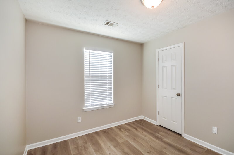 2,395/Mo, 5621 Winchester Pl Lithonia, GA 30038 Bedroom View 3