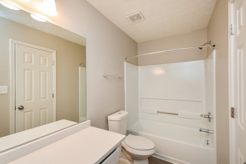 2,395/Mo, 5621 Winchester Pl Lithonia, GA 30038 Bathroom View
