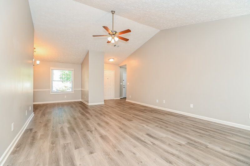 2,060/Mo, 923 River Rock Drive Woodstock, GA 30188 Living Room View