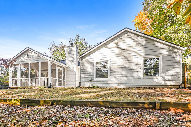 2,060/Mo, 923 River Rock Drive Woodstock, GA 30188 Rear View