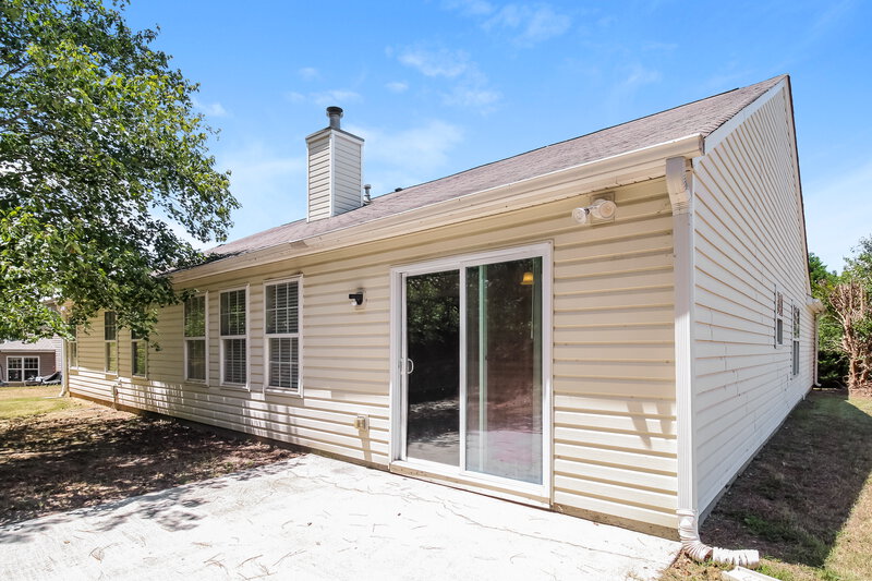 3,080/Mo, 1735 Campbell Ives Dr Lawrenceville, GA 30045 Rear View