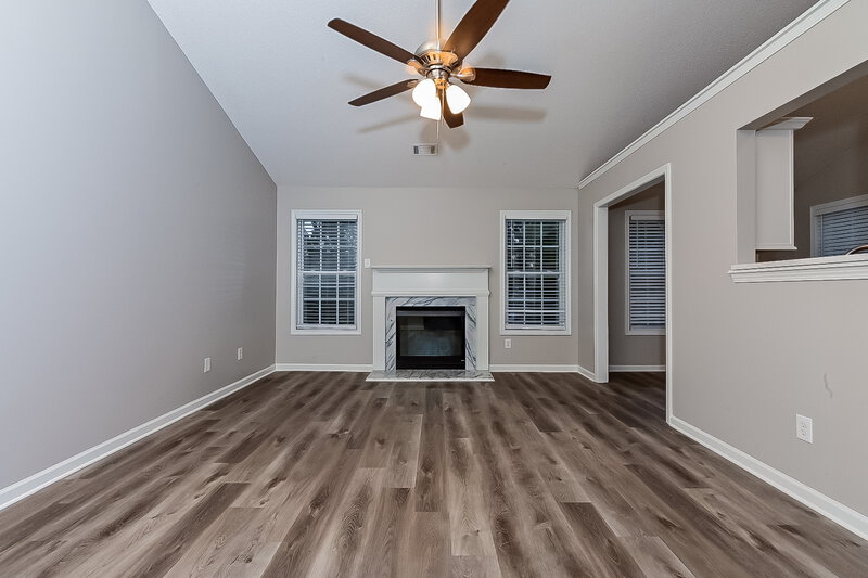 2,200/Mo, 757 Auburn Ridge Way Riverdale, GA 30296 Living Room View