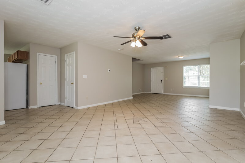 2,090/Mo, 832 Freedom Walk Locust Grove, GA 30248 Living Room View