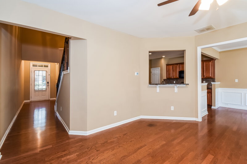 3,350/Mo, 1450 Winshire Cv Alpharetta, GA 30004 Living Room View 3