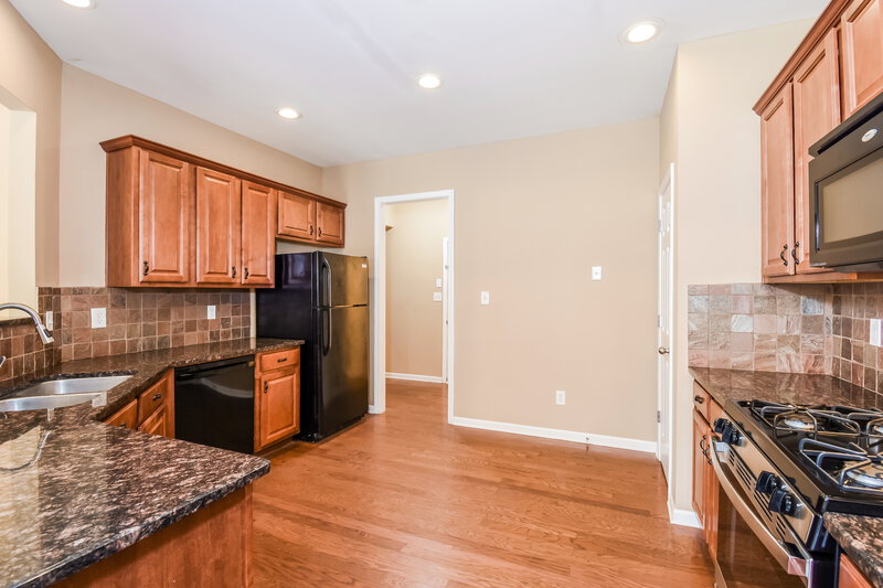 3,350/Mo, 1450 Winshire Cv Alpharetta, GA 30004 Kitchen View