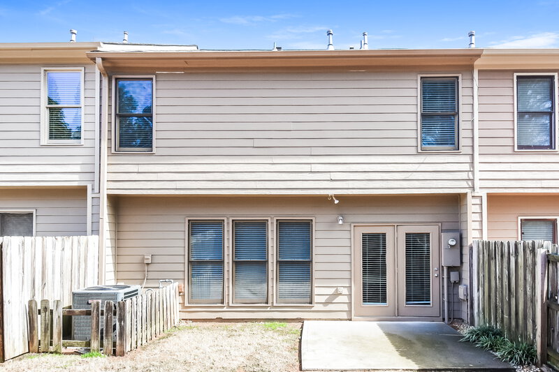 3,350/Mo, 1450 Winshire Cv Alpharetta, GA 30004 Rear View