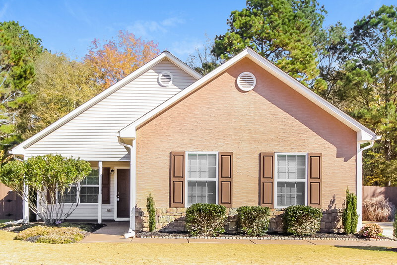1,915/Mo, 996 Navaho Trl Monroe, GA 30655 External View