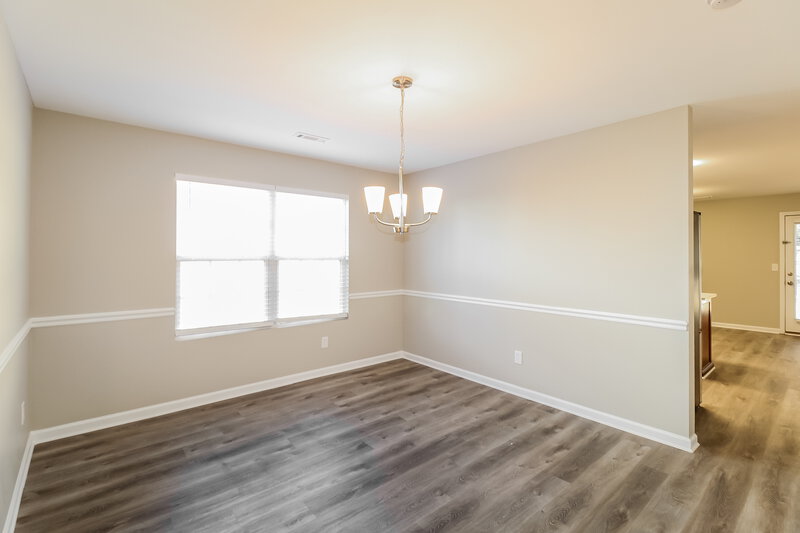 1,915/Mo, 996 Navaho Trl Monroe, GA 30655 Dining Room View