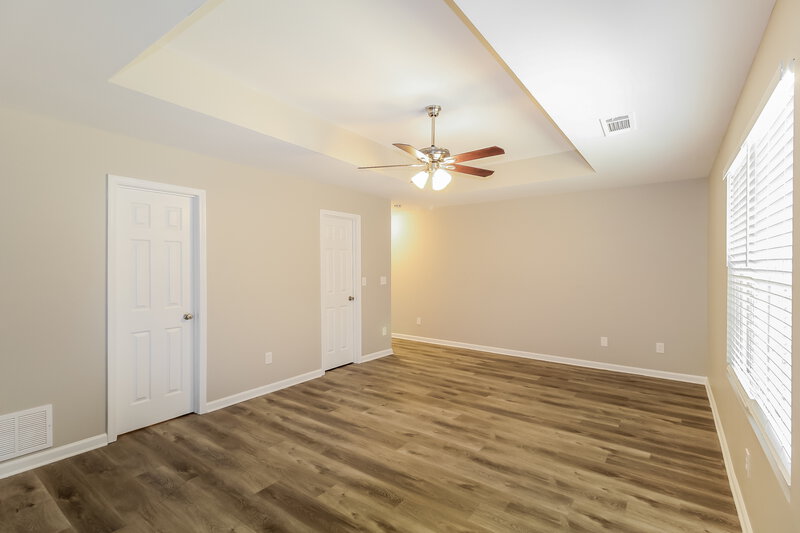 1,915/Mo, 996 Navaho Trl Monroe, GA 30655 Main Bedroom View