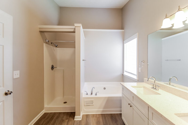 1,970/Mo, 86 Greenland Dr McDonough, GA 30253 Main Bathroom View
