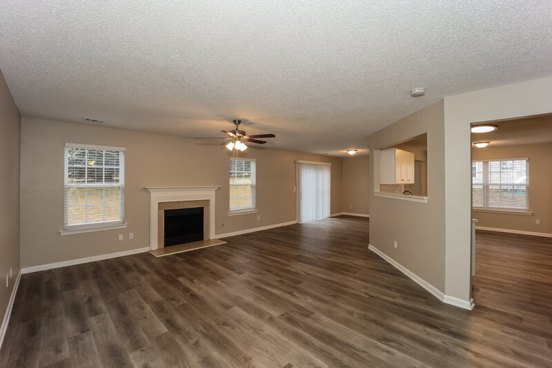1,775/Mo, 6708 Brookfield Way Douglasville, GA 30134 Living Room View