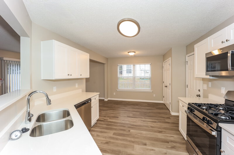 1,775/Mo, 6708 Brookfield Way Douglasville, GA 30134 Kitchen View 2