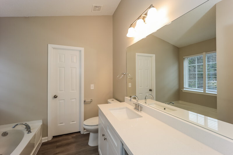 1,775/Mo, 6708 Brookfield Way Douglasville, GA 30134 Main Bathroom View