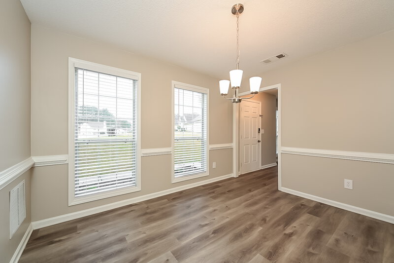2,175/Mo, 621 Waterford Ln McDonough, GA 30253 Dining Room View