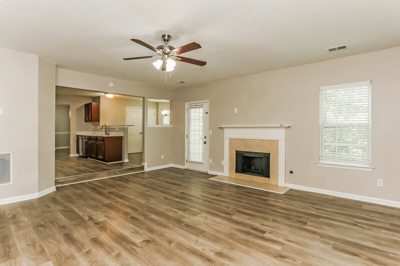 3,710/Mo, 3943 South River Ln Ellenwood, GA 30294 Living Room View