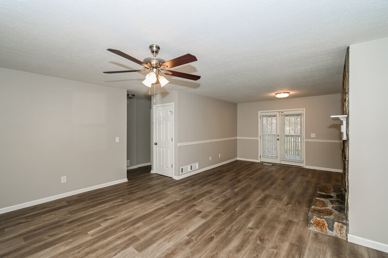 1,750/Mo, 106 Cross Creek Ct Villa Rica, GA 30180 Living Room View 3