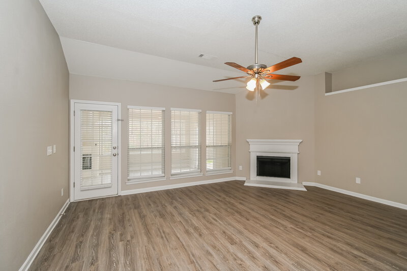 3,110/Mo, 10324 Deep Creek Cv Union City, GA 30291 Living Room View