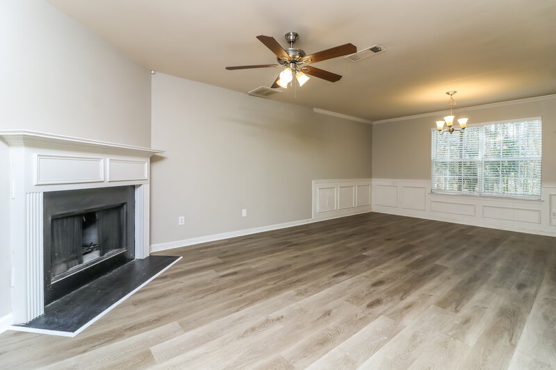 1,965/Mo, 414 Hidden Creek Ct Canton, GA 30114 Living Room View