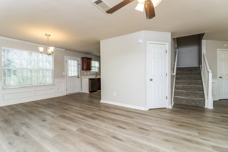 1,965/Mo, 414 Hidden Creek Ct Canton, GA 30114 Living Room View 3