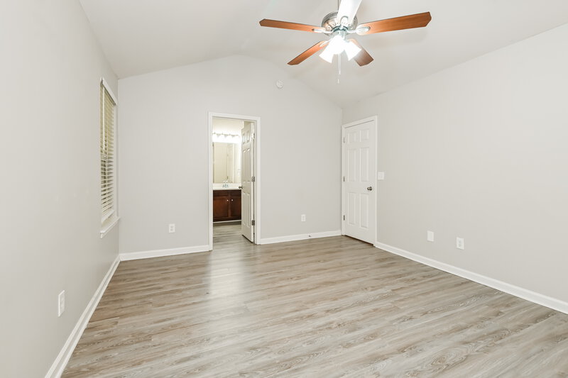 1,935/Mo, 414 Hidden Creek Ct Canton, GA 30114 Main Bedroom View 2