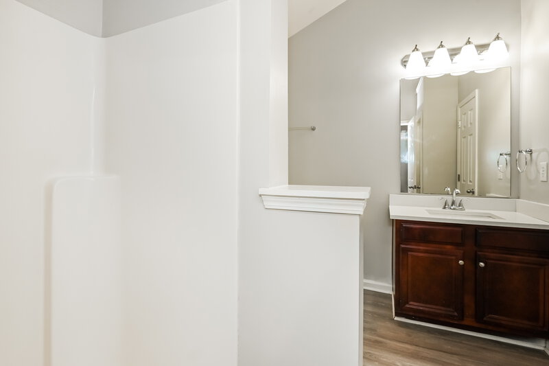 1,935/Mo, 414 Hidden Creek Ct Canton, GA 30114 Main Bathroom View 2