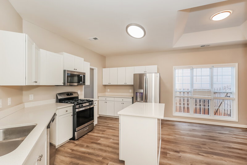 2,140/Mo, 2674 Neighborhood Walk S Villa Rica, GA 30180 Kitchen View 2