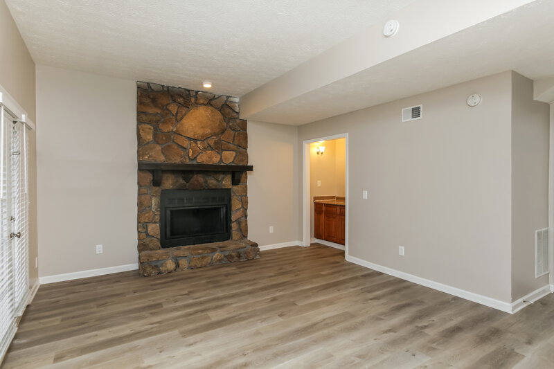 2,090/Mo, 3280 Willa Way SW Marietta, GA 30064 Living Room View