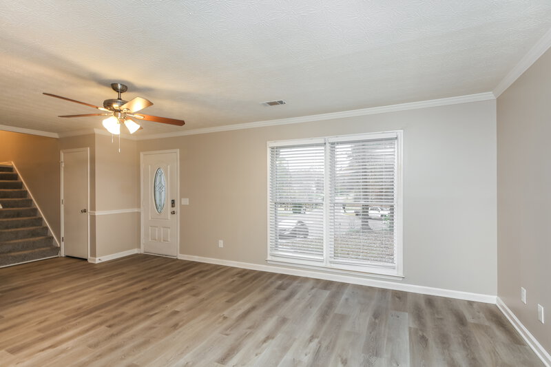 2,090/Mo, 3280 Willa Way SW Marietta, GA 30064 Living Room View 4