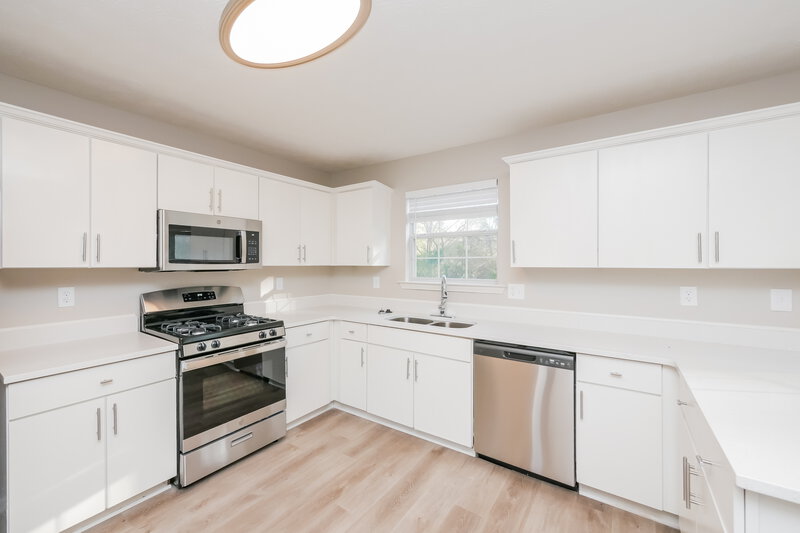 2,300/Mo, 409 Grove Park Dr Locust Grove, GA 30248 Misc View 5