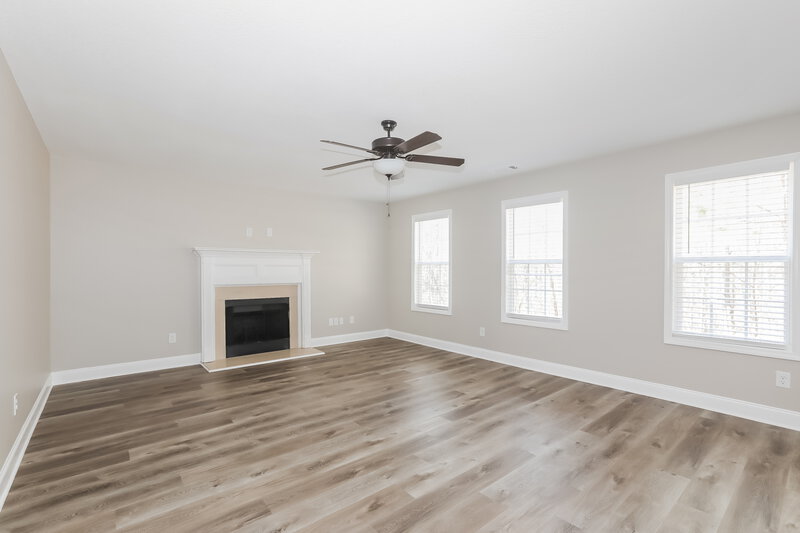 2,060/Mo, 1757 Maxey Ln Winder, GA 30680 Living Room View