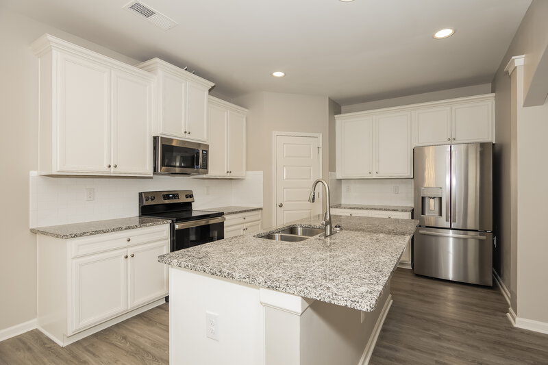 3,770/Mo, 5671 Rhine River Rd College Park, GA 30349 Kitchen View