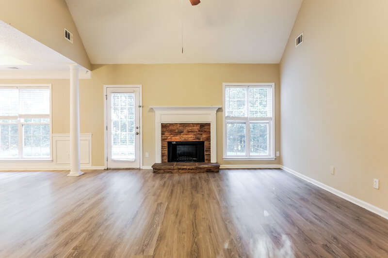 2,290/Mo, 472 Haven Ridge Dr Stockbridge, GA 30281 Living Room View 2