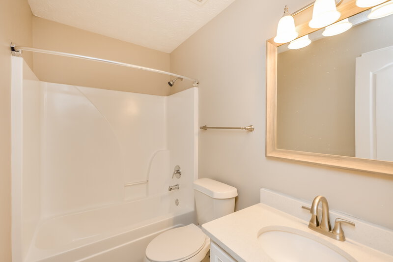 2,265/Mo, 205 Fieldstone Ln Covington, GA 30016 Bathroom View