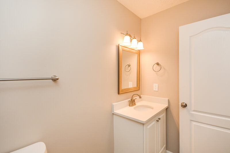 2,265/Mo, 205 Fieldstone Ln Covington, GA 30016 Bathroom View 2
