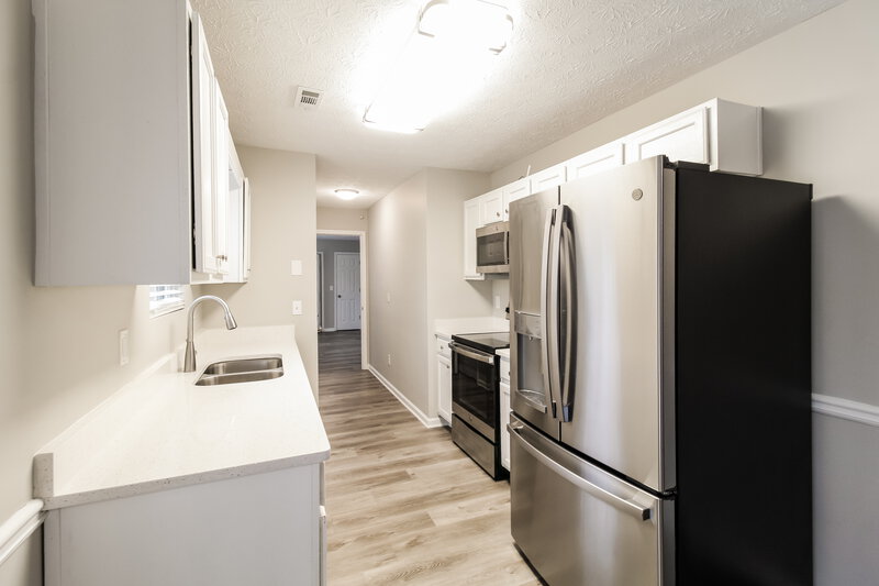 1,805/Mo, 1408 Deer Creek Ct Monroe, GA 30655 Kitchen View