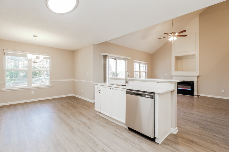 2,850/Mo, 2285 Wingfoot Pl Decatur, GA 30035 Kitchen View 2