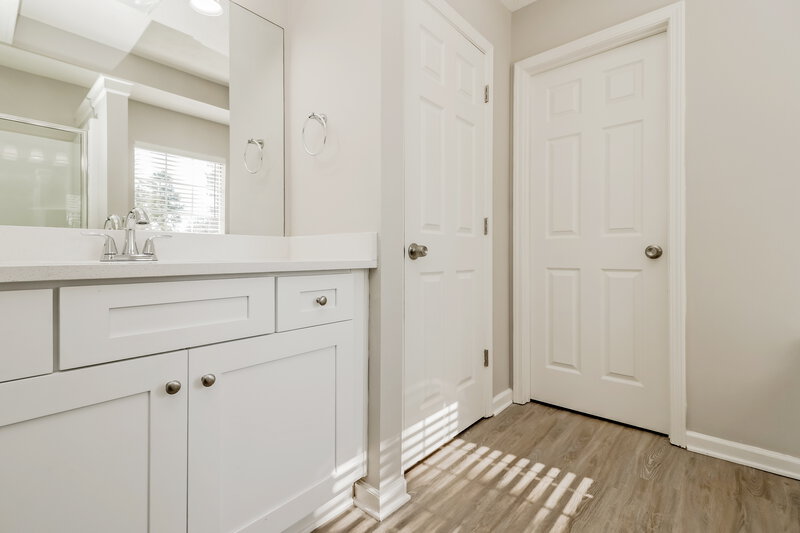 2,850/Mo, 2285 Wingfoot Pl Decatur, GA 30035 Main Bathroom View