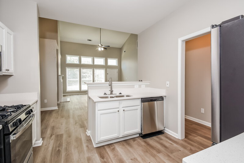 2,440/Mo, 3352 Briaroak Dr Duluth, GA 30096 Kitchen View